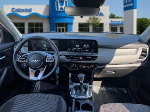 Used 2024 Kia Seltos LX AWD/4WD image 34