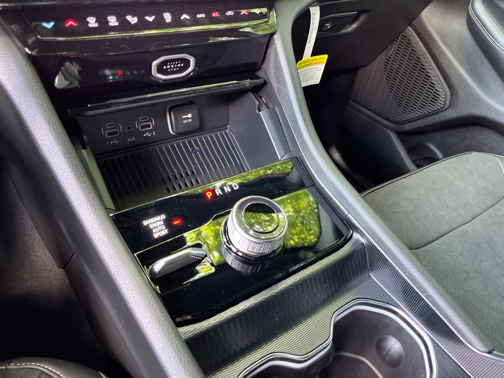 New 2026 Jeep Grand Cherokee Altitude AWD/4WD image 31
