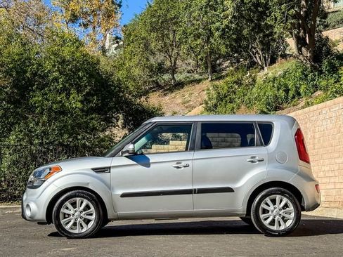 Used 2012 Kia Soul + image 14
