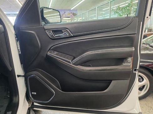 Used 2018 Chevrolet Tahoe Premier AWD/4WD image 26