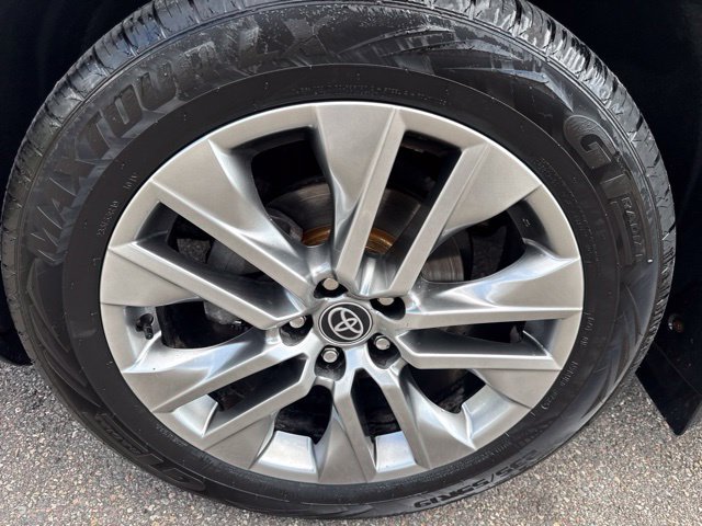 Used 2023 Toyota RAV4 XLE Premium AWD/4WD image 10