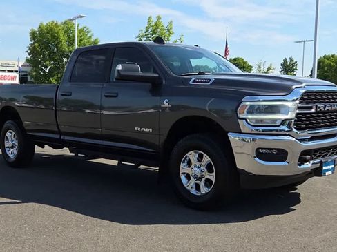 Used 2022 RAM 3500 Big Horn w/ Level C Equiment Group AWD/4WD image 2