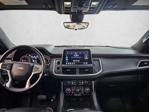 Used 2021 Chevrolet Suburban Premier w/ Premium Package image 18