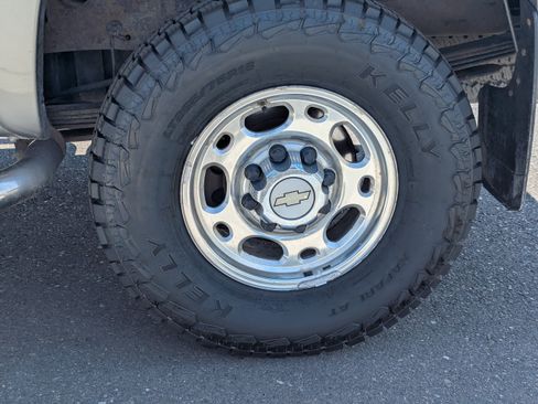 Used 2002 Chevrolet Silverado 2500 LT AWD/4WD image 40
