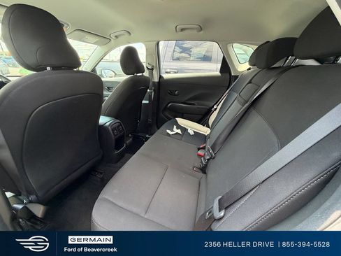Used 2024 Hyundai Kona SEL FWD image 5