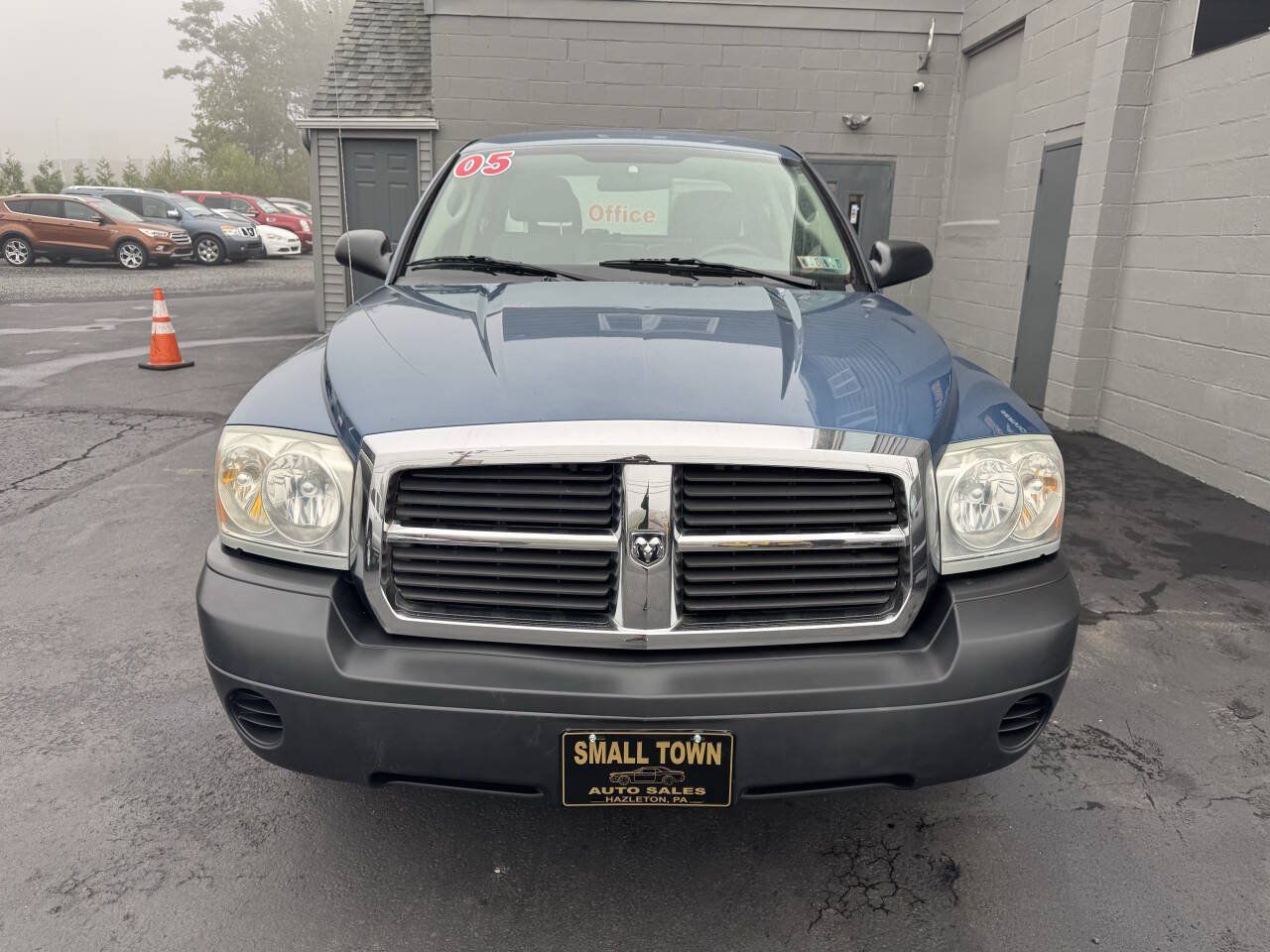 Used 2005 Dodge Dakota ST AWD/4WD image 2