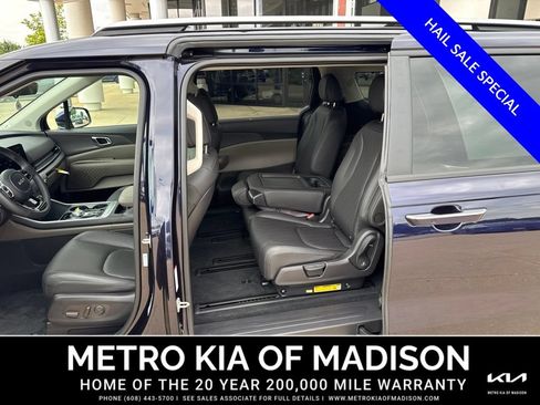 Used 2026 Kia Carnival EX FWD image 24