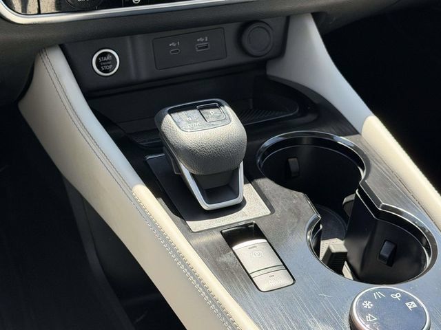 Used 2023 Nissan Rogue SL AWD/4WD image 23