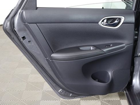 Used 2019 Nissan Sentra SV image 23