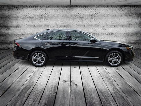 Certified 2024 Honda Accord EX image 6