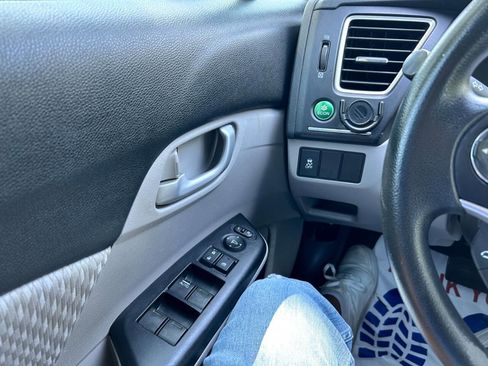 Used 2014 Honda Civic LX image 25