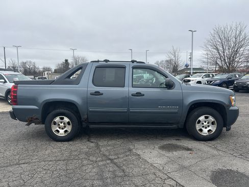 Used 2012 Chevrolet Avalanche LS AWD/4WD image 3
