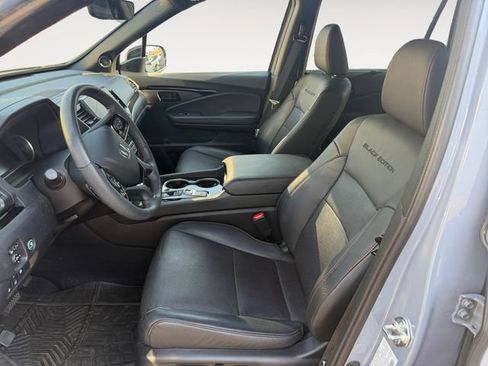 Used 2024 Honda Passport Black Edition image 4