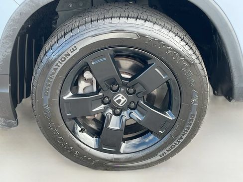Used 2024 Honda Ridgeline Black Edition image 32