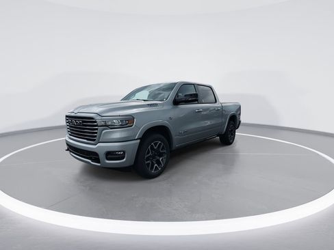 New 2026 RAM 1500 Laramie AWD/4WD image 4