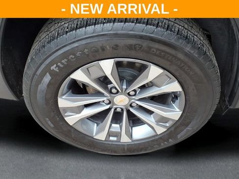 Used 2025 Chevrolet Equinox LT w/ Convenience Package II FWD image 9