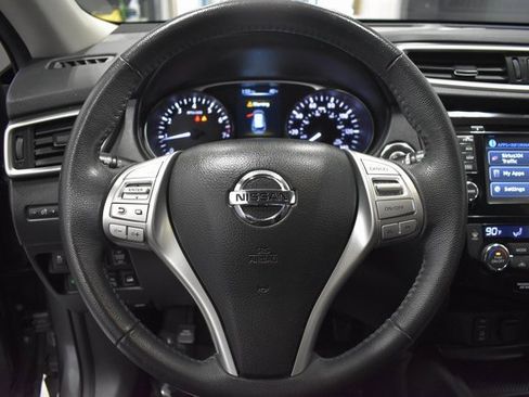 Used 2016 Nissan Rogue SL image 27