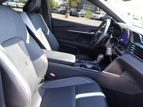 Used 2026 Toyota Camry SE FWD image 15