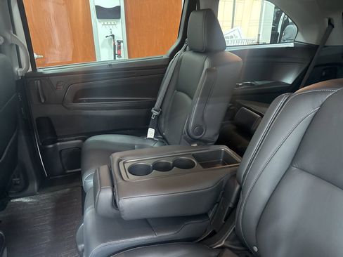 Used 2024 Honda Odyssey EX-L image 12