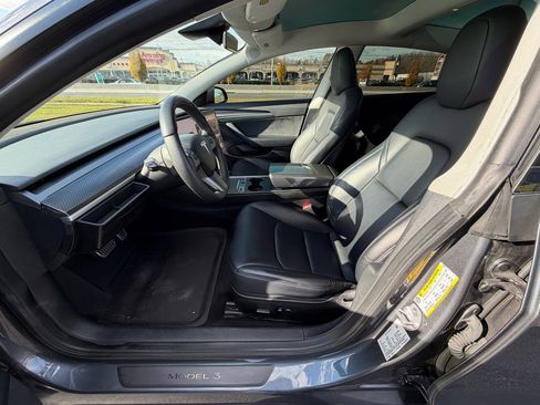 Used 2023 Tesla Model 3 Standard Range image 15