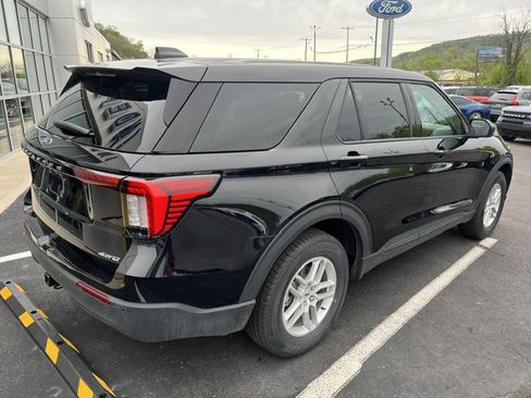 New 2026 Ford Explorer Active AWD/4WD image 8