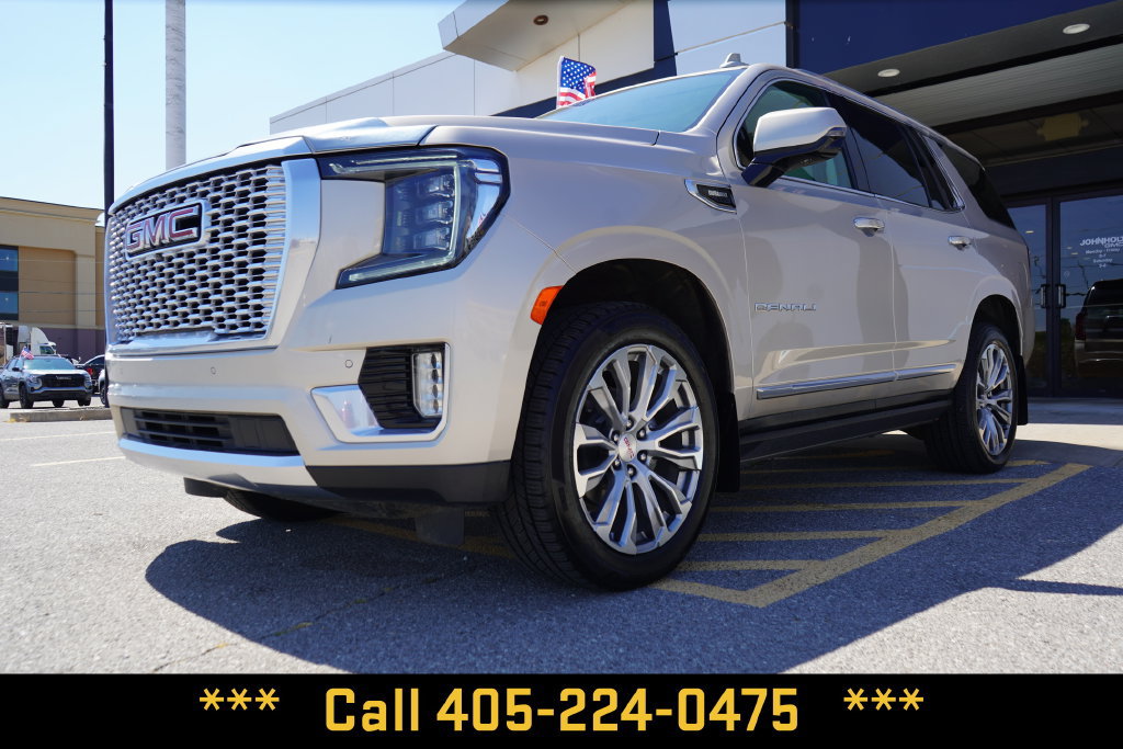 Used 2021 GMC Yukon Denali w/ Denali Premium Package AWD/4WD image 4