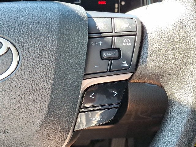 Used 2025 Toyota Camry LE FWD image 21