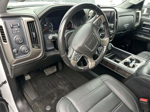 Used 2015 GMC Sierra 2500 Denali w/ Duramax Plus Package image 6