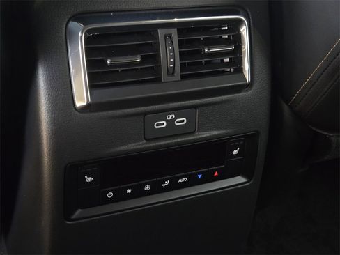 Certified 2024 MAZDA CX-90 Plug-In Hybrid w/ Premium Plus image 15