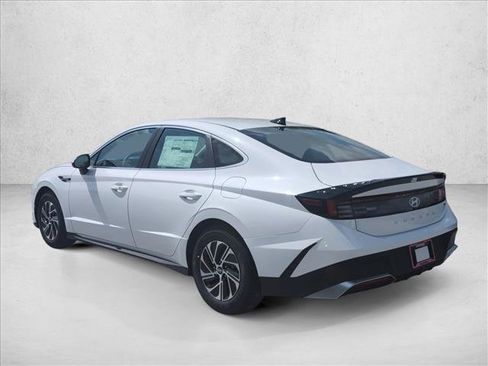 New 2026 Hyundai Sonata Blue FWD image 9