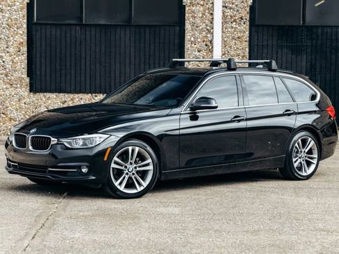 Used 2017 BMW 330i xDrive Wagon image 34