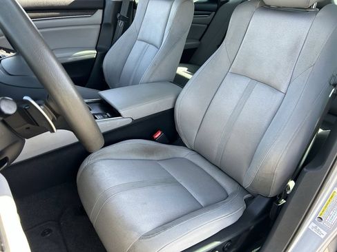 Used 2019 Honda Accord EX image 20