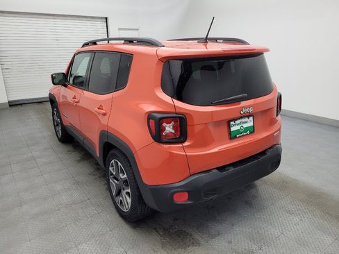 Used 2016 Jeep Renegade Latitude image 5