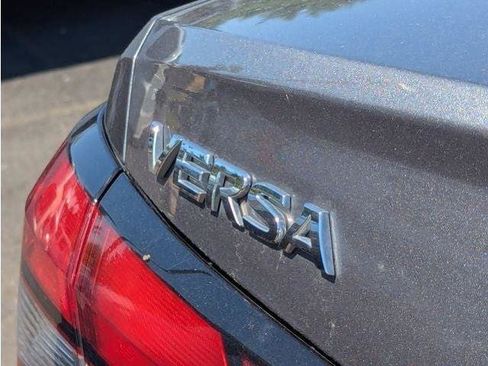 Used 2021 Nissan Versa SV FWD image 35