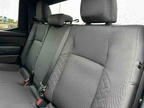 Used 2025 Toyota Tacoma SR5 AWD/4WD image 19