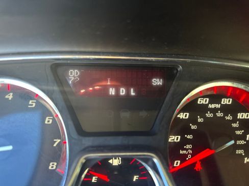 Used 2014 GMC Acadia Denali image 18