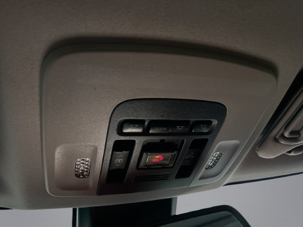 Used 2022 Toyota Camry XSE w/ Navigation Package FWD image 28