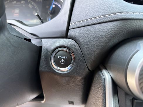 Used 2025 Toyota RAV4 XLE AWD/4WD image 26