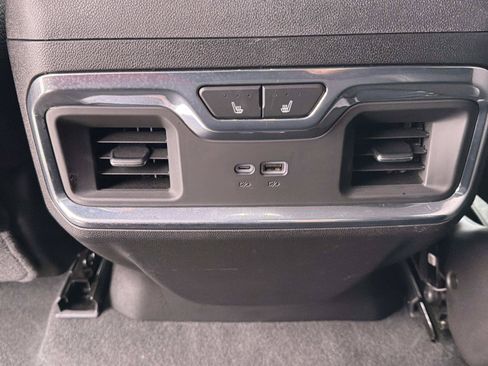 Used 2025 GMC Sierra 1500 Denali AWD/4WD image 18