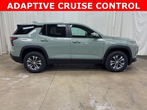 New 2026 Chevrolet Equinox LT w/ Convenience Package II image 2