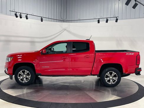 Used 2018 Chevrolet Colorado Z71 AWD/4WD image 14