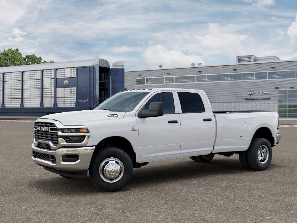 Used 2026 RAM 3500 Tradesman AWD/4WD image 2