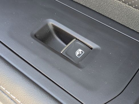 New 2026 Volkswagen Atlas SE image 35