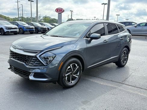 New 2025 Kia Sportage LX image 7