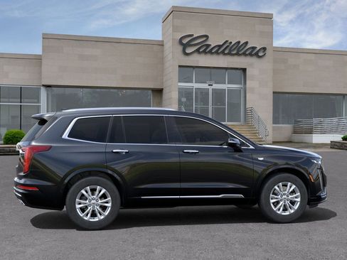 New 2025 Cadillac XT6 Luxury image 5
