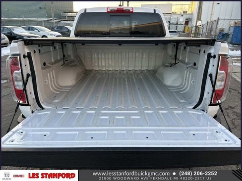 Certified 2022 GMC Canyon AT4 w/ Trailering Package image 11