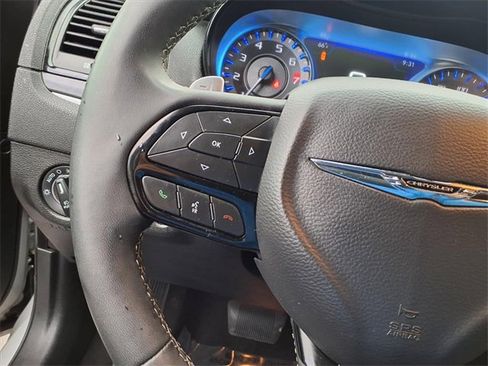 Used 2023 Chrysler 300 S image 17