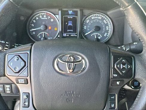 Used 2022 Toyota Tacoma 2WD Double Cab image 34