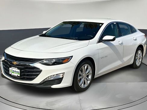 Used 2024 Chevrolet Malibu LT image 3