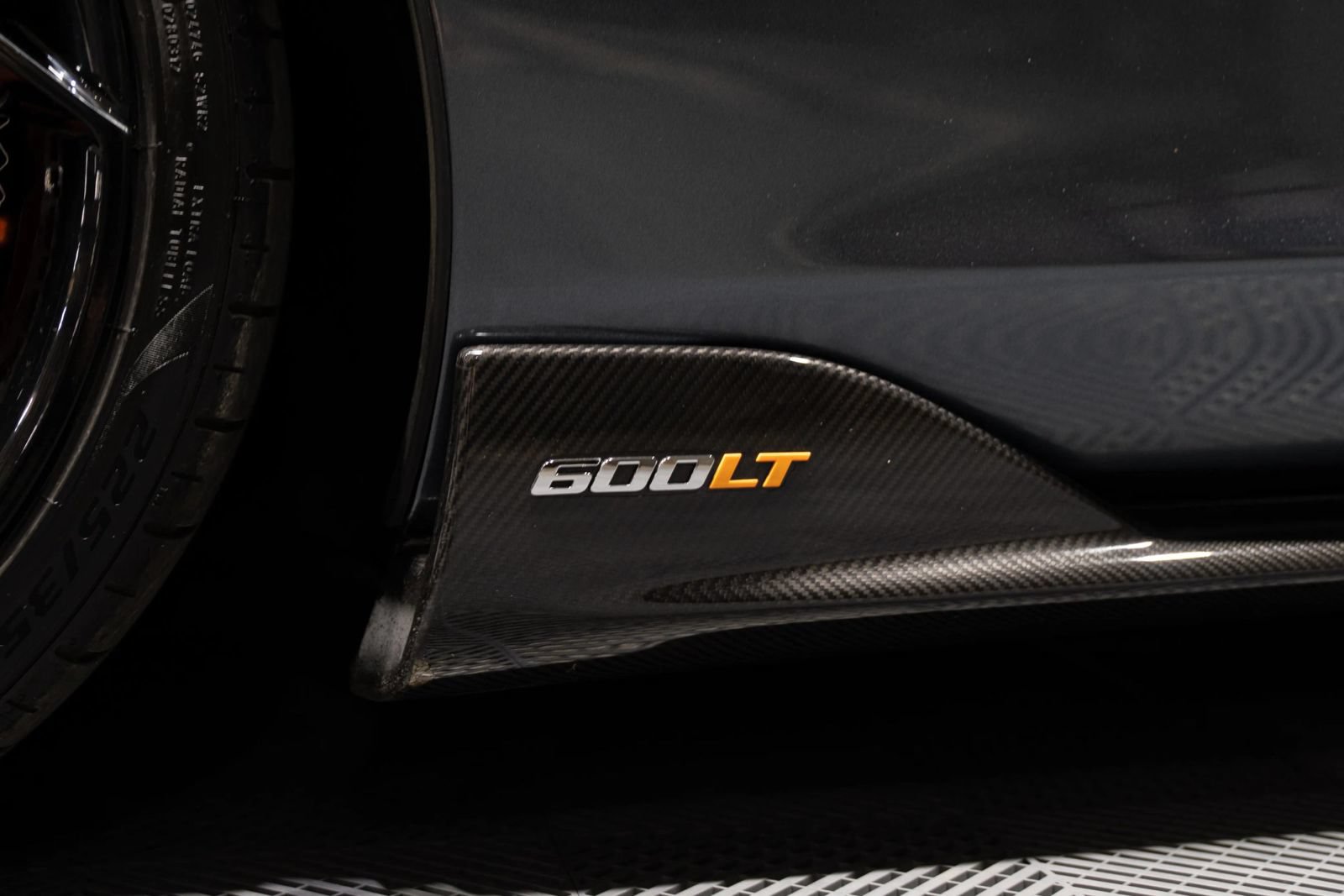 Used 2019 McLaren 600LT RWD image 14